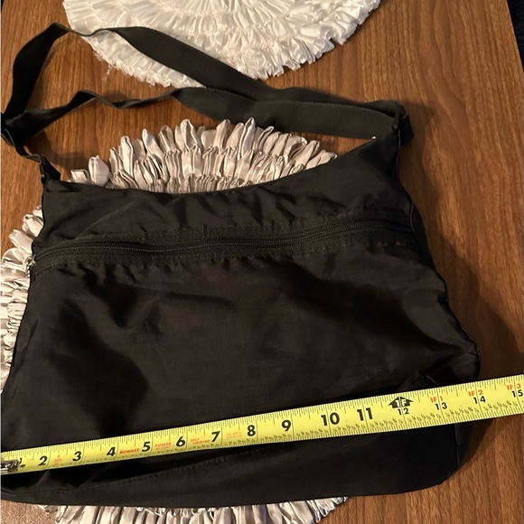 Women’s Purse Lot Carry all tote bundle seven bags/ purses/ totes! - Picture 9 of 16